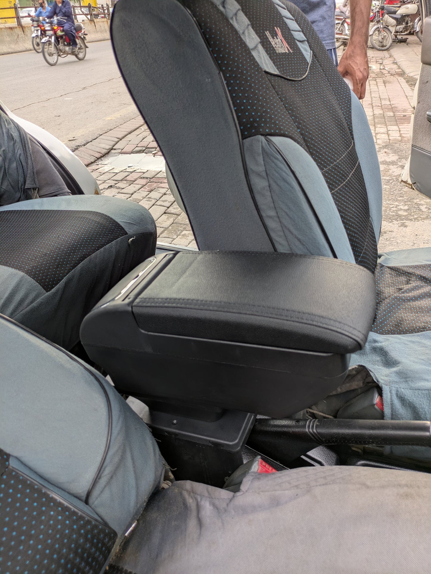 Universal armrest