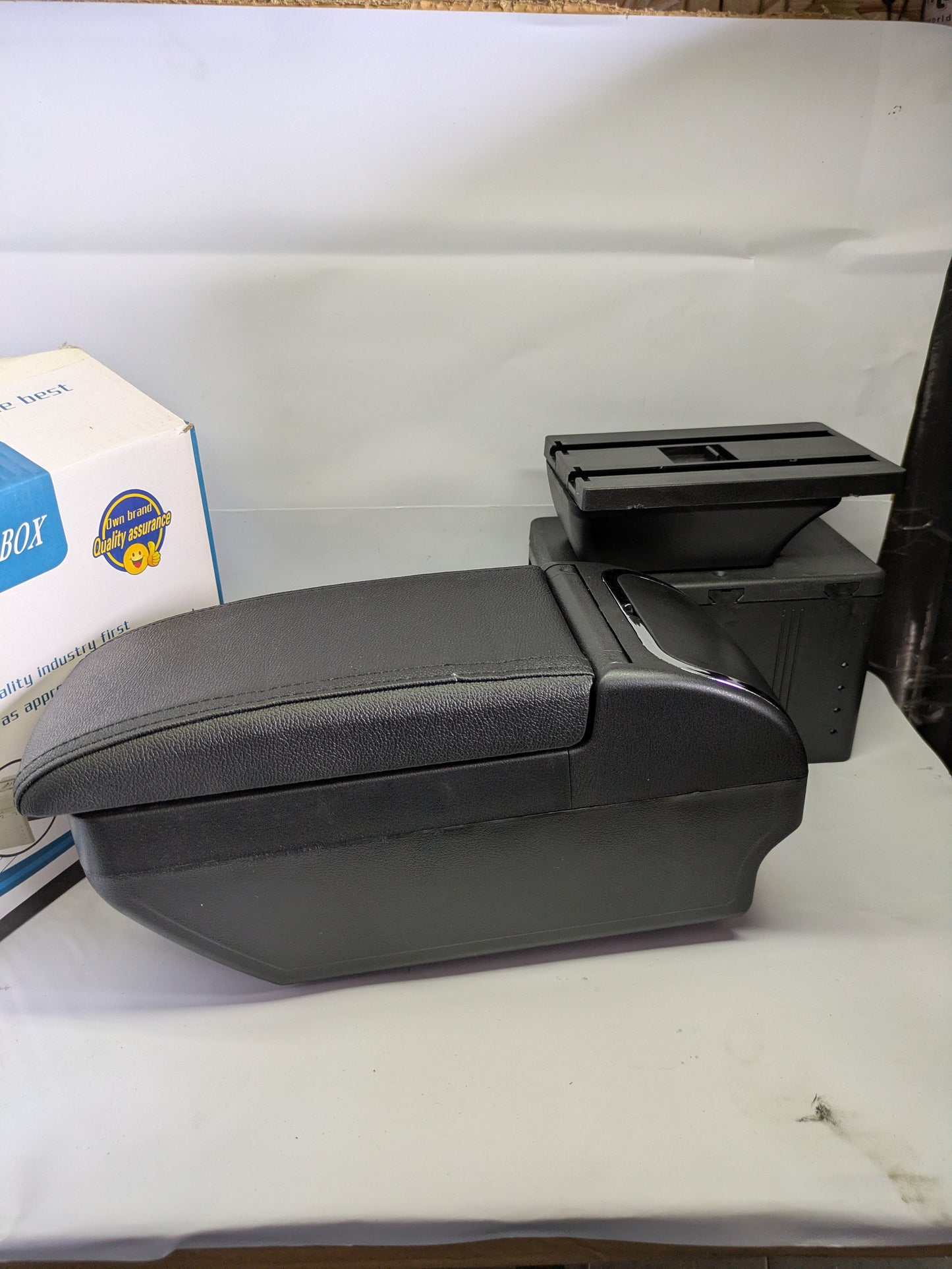 Universal armrest